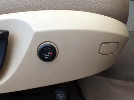 Botón del asiento para la calefacción del coche BMW X1