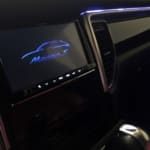 Interior pantalla de navegación del coche Porsche