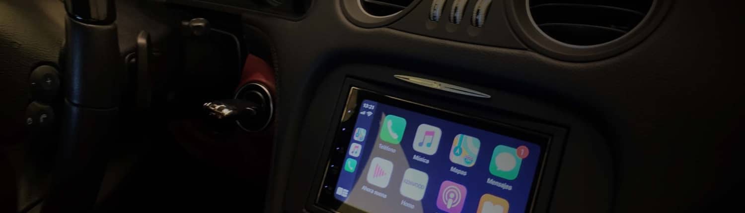 home_carplay_LR Interior del coche pantalla de carplay