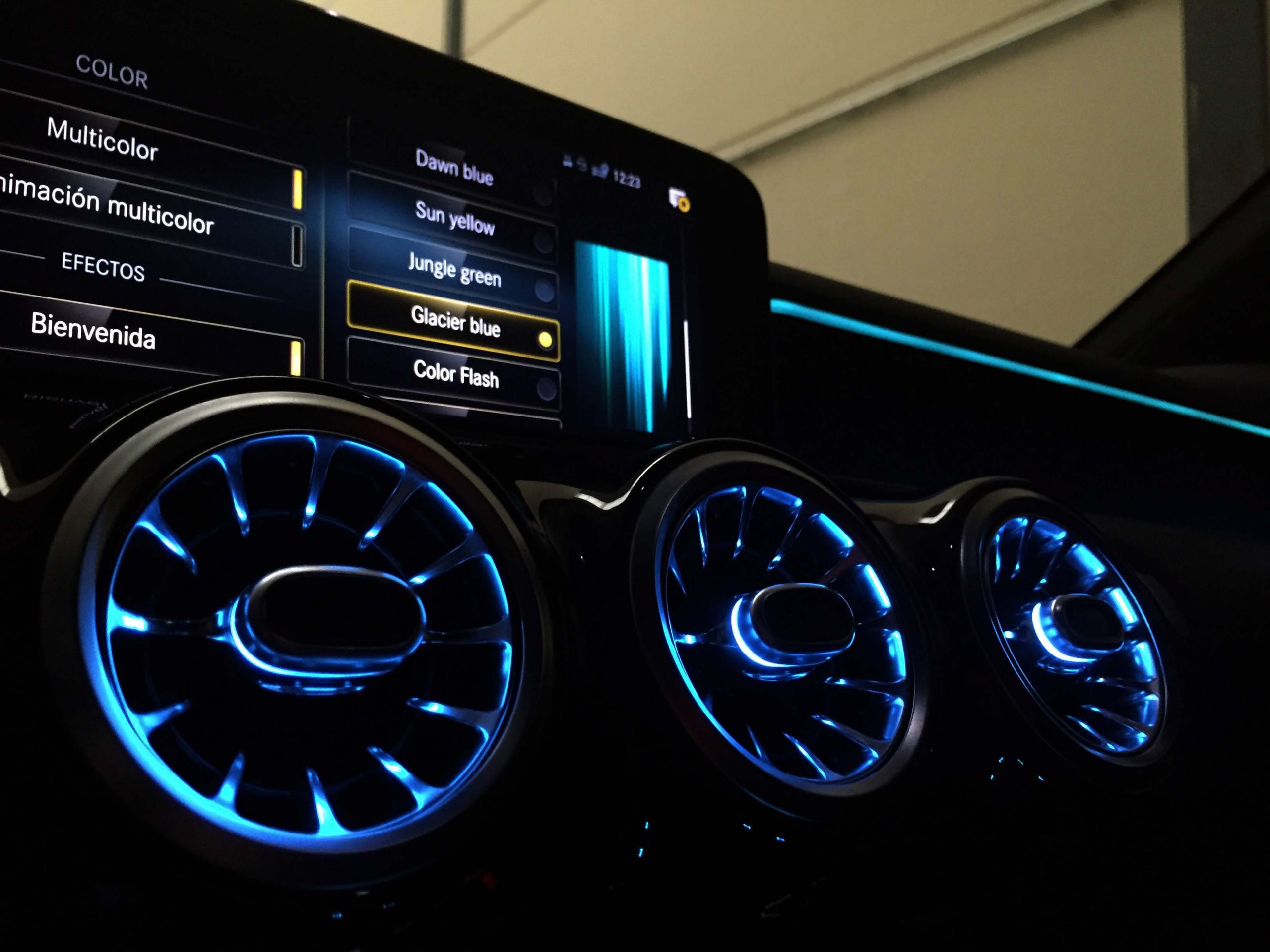 Iluminacion ambiente multicolor glacier blue