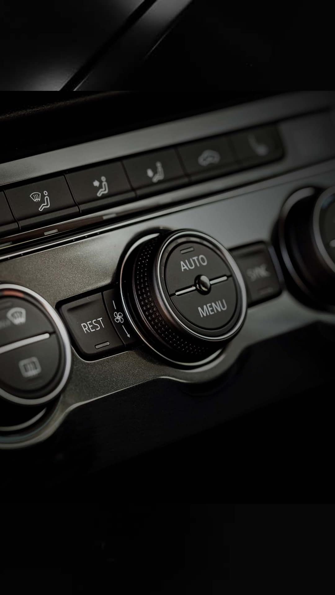 home-slider-4 Panel de control del interior del coche