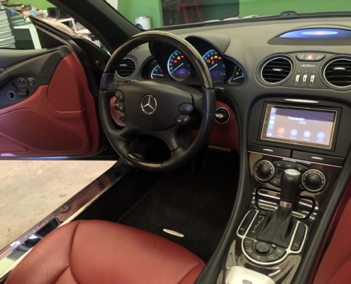 CarPlay en Mercedes SL Interior en Mercedes SL